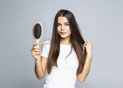 Лазерное лечение волос: возвращаем густоту волос